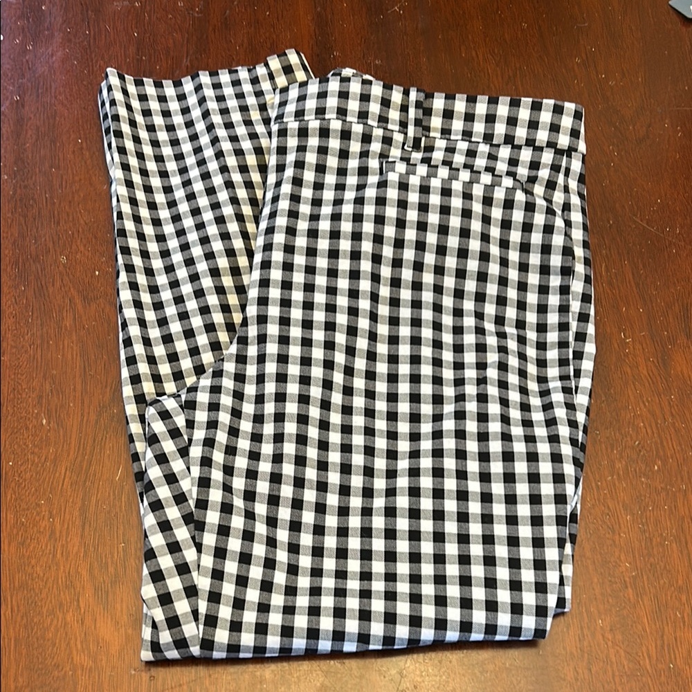 Ann Taylor Black and White Gingham Cropped Pants